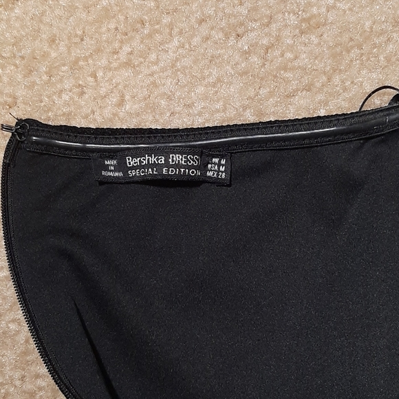 Little black dress with bow - Picture 4 of 4